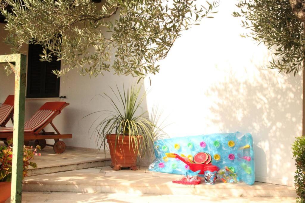 Villa Di Campagna Vicino Al Mare Орозеи Екстериор снимка